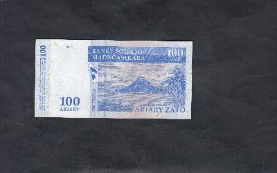 Beschrijving achterzijde: MOUNTAIN